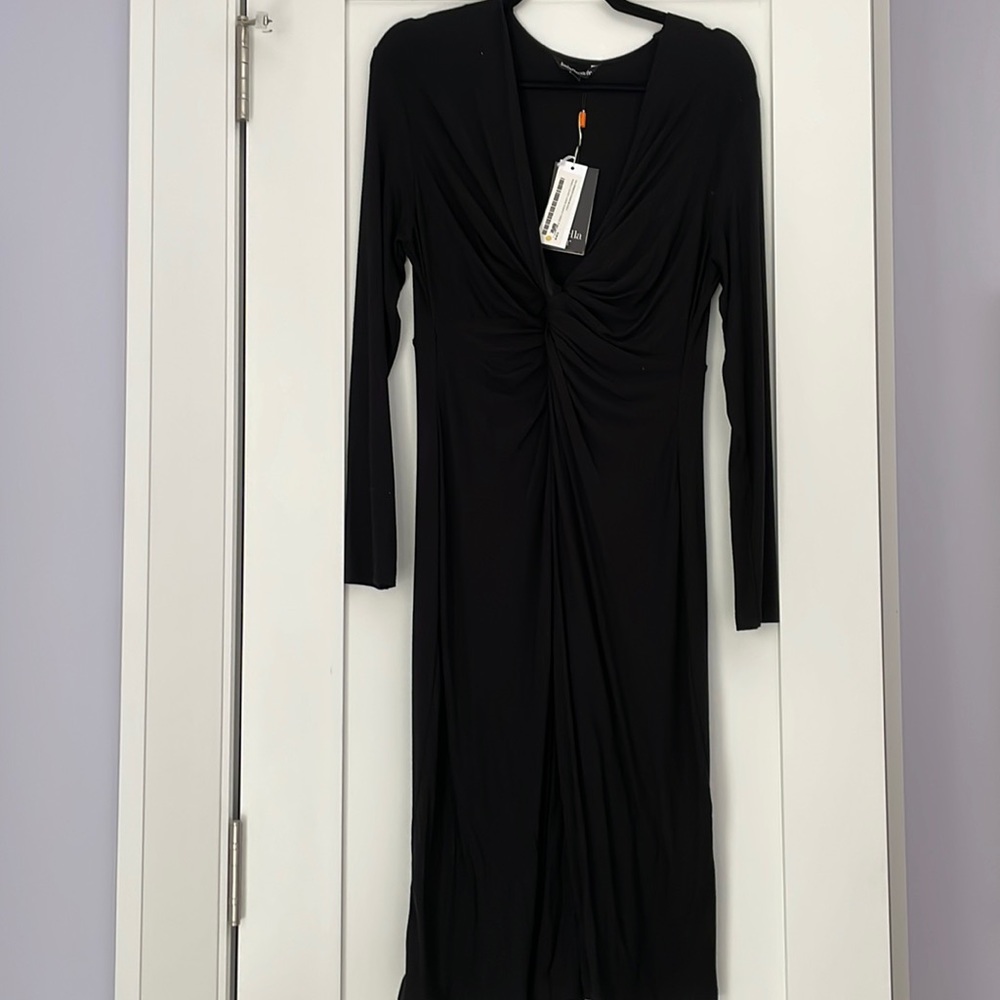Isabella Oliver size 4 Carrie Maternity Dress